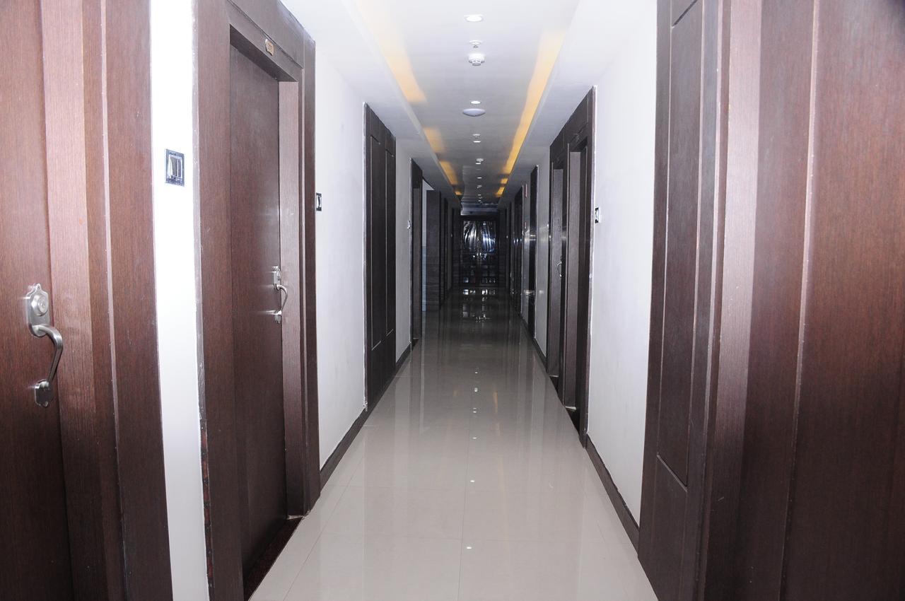 Hotel Surya Rajahmundry Exterior photo