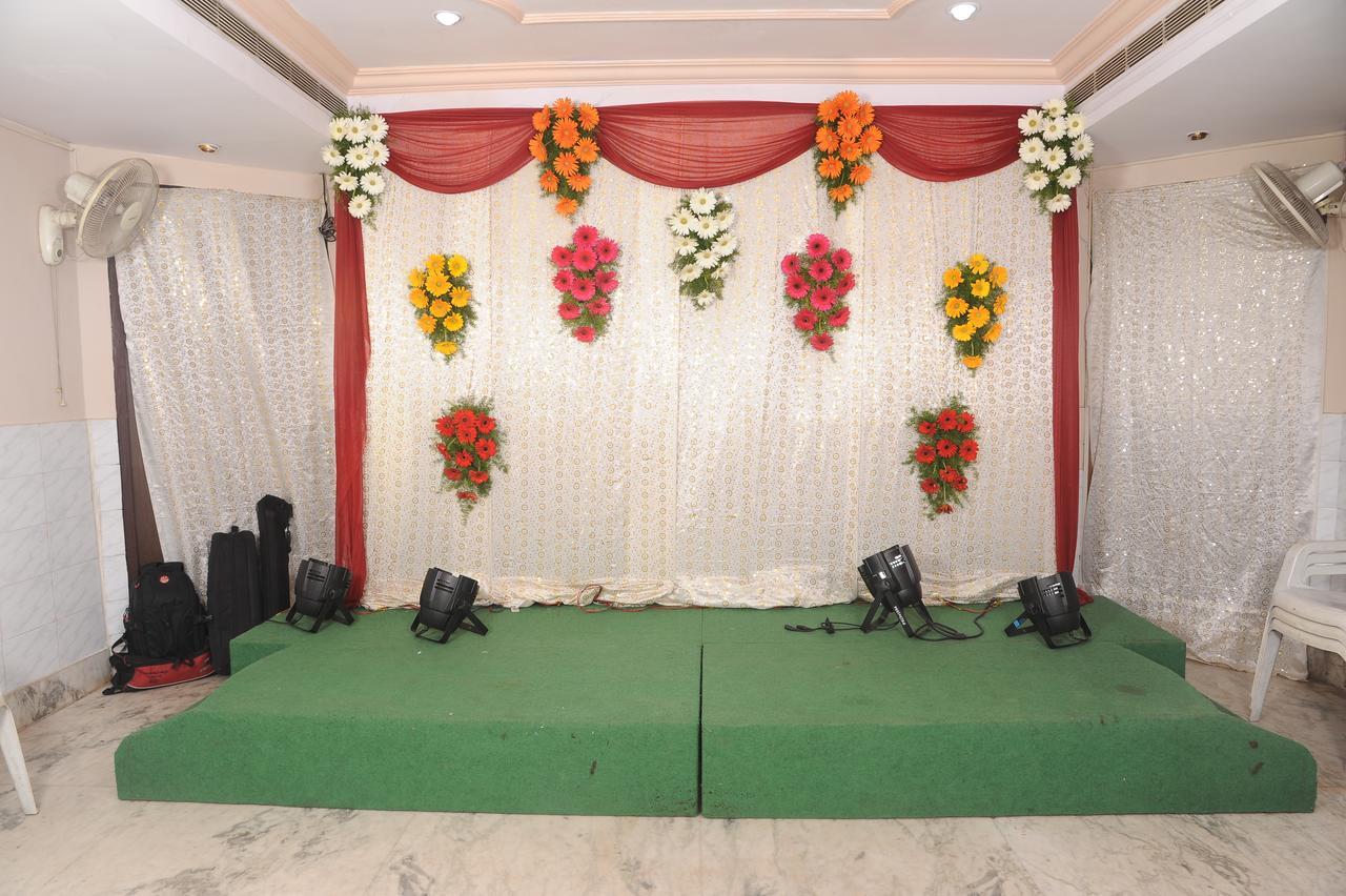 Hotel Surya Rajahmundry Exterior photo